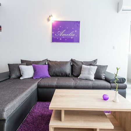 PUY Apartment Amelia מראה חיצוני תמונה