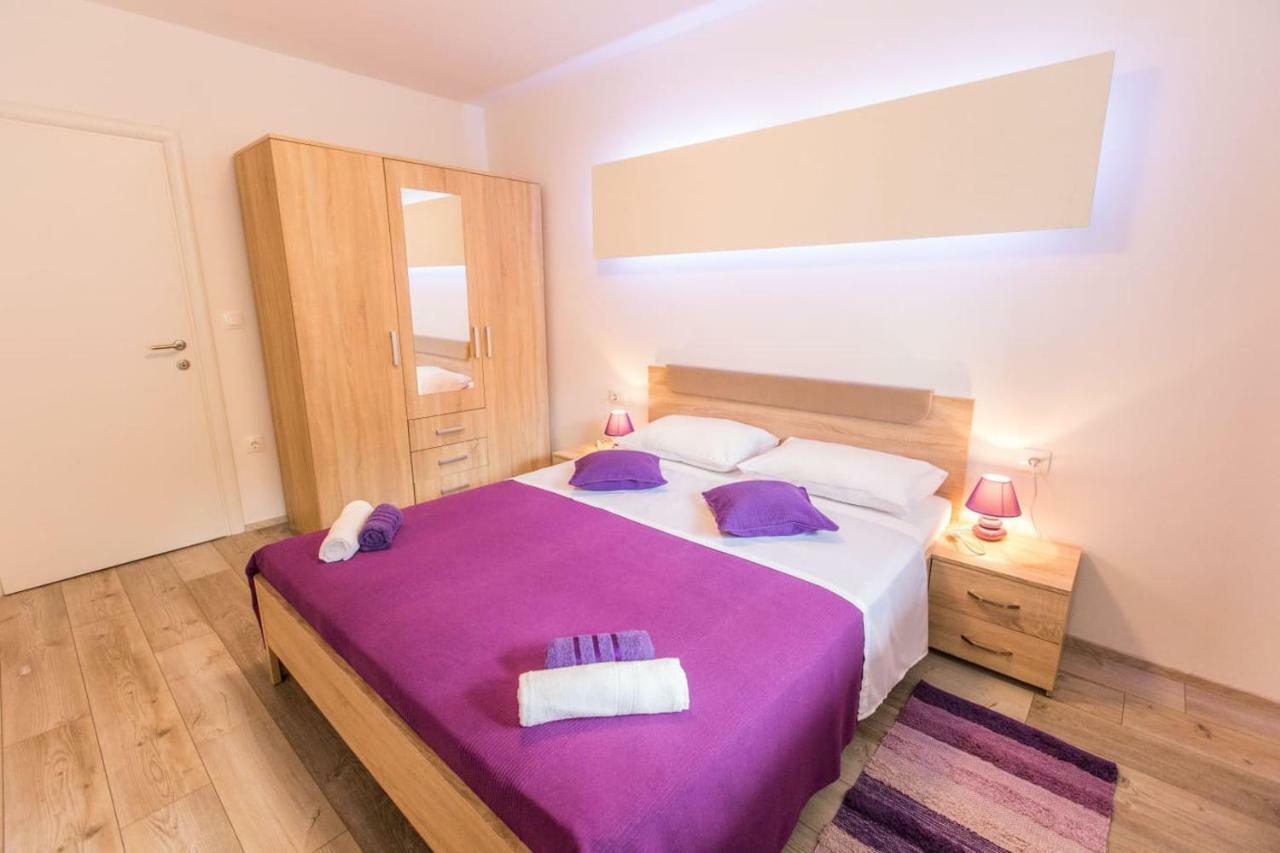 PUY Apartment Amelia מראה חיצוני תמונה