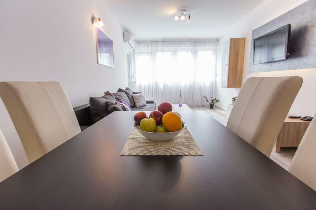 PUY Apartment Amelia מראה חיצוני תמונה